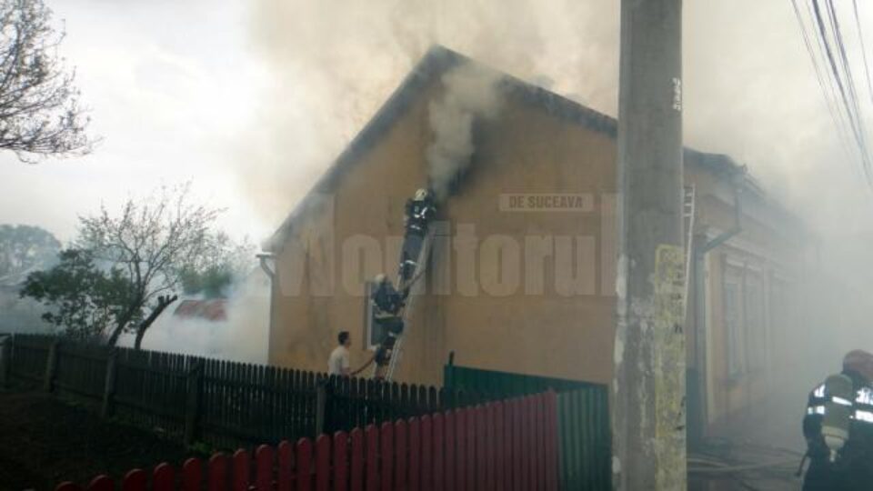 Incendiu deosebit de violent, în municipiul Rădăuți, pe strada 1 Mai