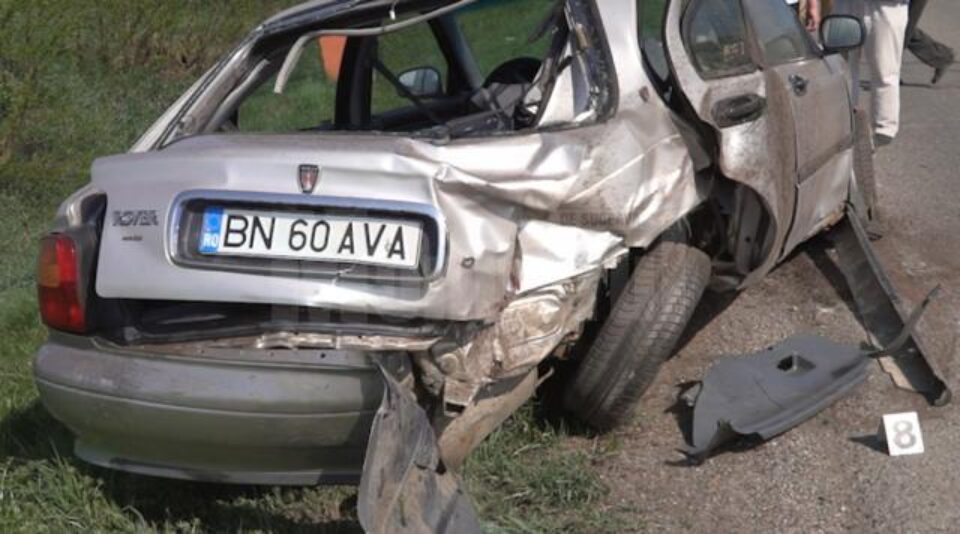 O familie care venea să petreacă Paștele la Probota, implicată într-un tragic accident, cu un mort și trei răniți