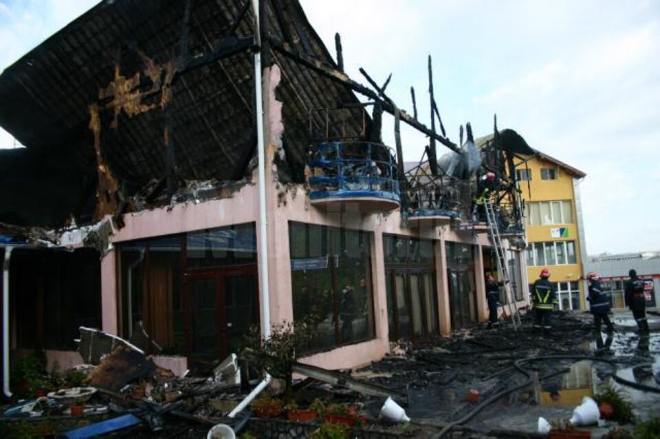 Incendierea pensiunii „La Dolce Vita”, cinci ani de judecată, nici un vinovat