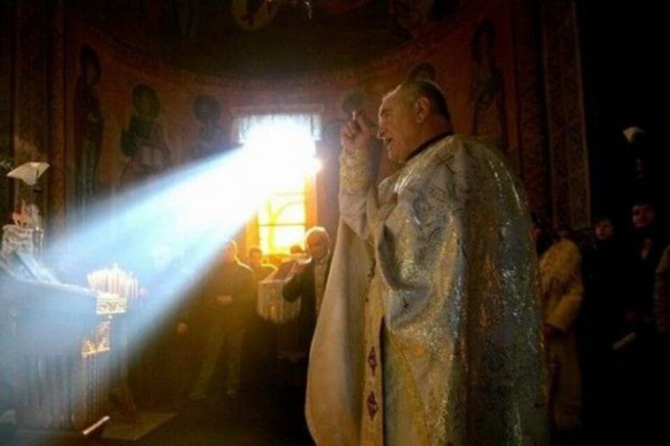 Slujbele sunt mai frumoase prin bucuria Învierii de care sunt inundate toate rânduielile liturgice