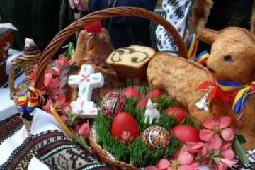 „Sărbătoarea coșurilor pascale”, o tradiție la Gura Humorului