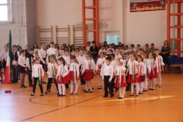 Spectacolul de întâmpinare a celor 58 de oaspeți din Europa