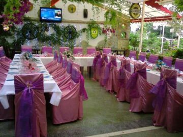 În restaurantul și grădina de vară Admiral Cetate se pot organiza nunți, botezuri, aniversări