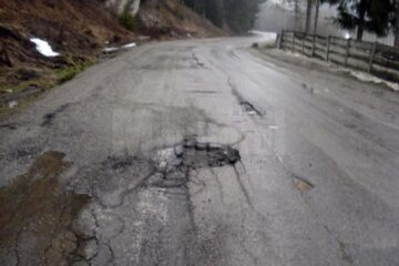DN 18, drumul turistic al gropilor