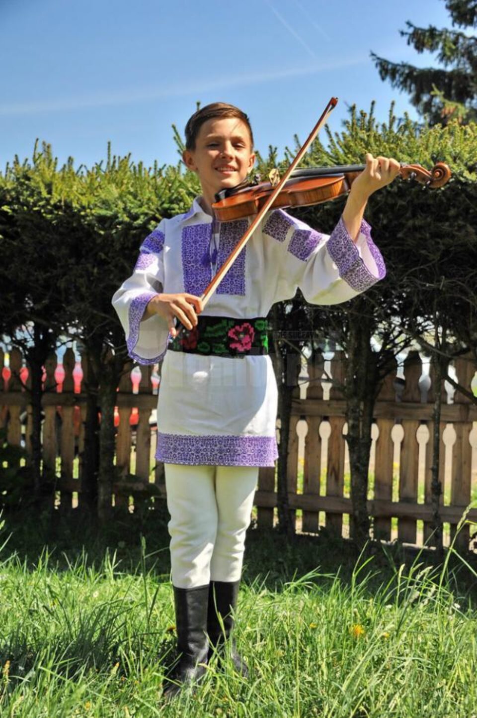 Eusebiu Gafița a obținut Locul I la Secțiunea solist vocal