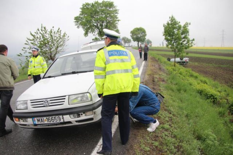 mașinile implicate în accident