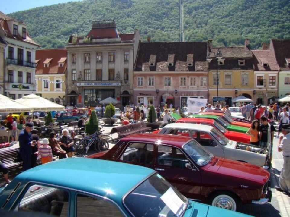 Întrunirea Națională „Dacia Clasic” a avut loc la Brașov