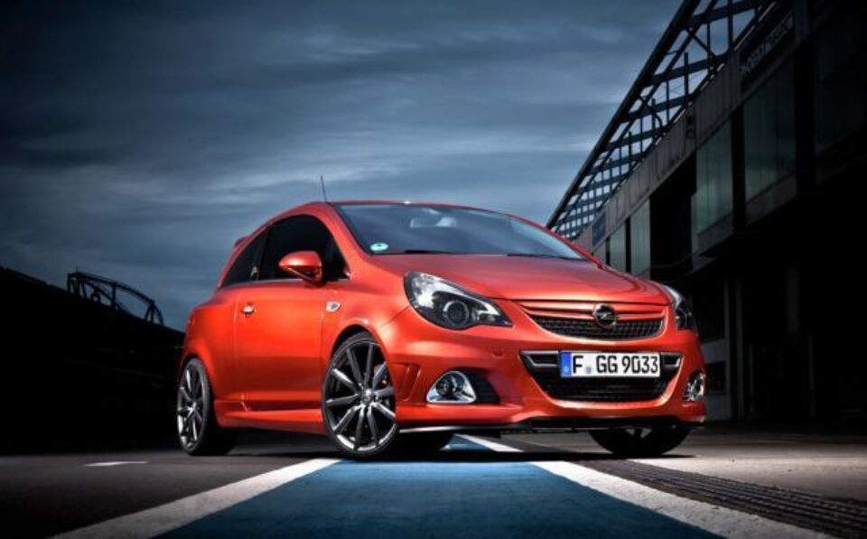 Opel Corsa OPC „Nürburgring” și Insignia OPC „Unlimited” – rachete pe șosea Opel Corsa OPC „Nürburgring” și Insignia OPC „Unlimited” – rachete pe șosea
