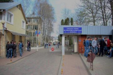 Numărul cazurilor de tuberculoză de la Colegiul Tehnic de Industrie Alimentară Suceava a ajuns la trei