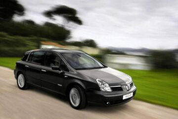 Renault vrea să intre din nou în segmentul limuzinelor de top