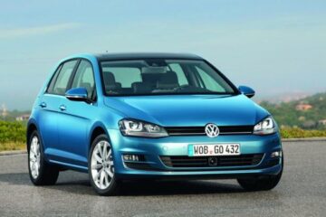 Volkswagen Golf VII se vinde peste așteptări