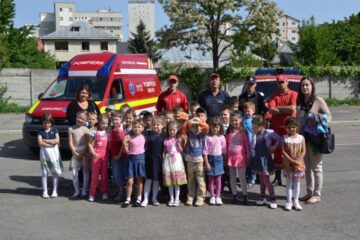 Elevi de clasă pregătitoare, în vizită la ISU