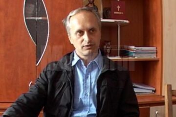 Învățătorul Teofil Creangă nu va sta la catedra clasei pregătitoare în anul școlar 2013-2014