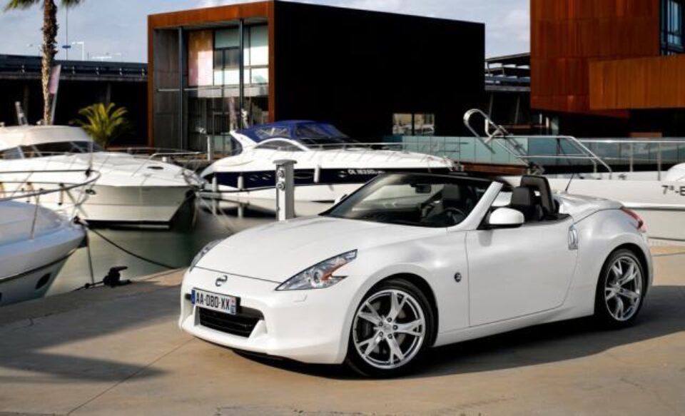 Nissan 370Z Roadster - parfum de vară