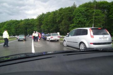 Accidentul s-a produs pe fondul ploii torențiale. Foto: Lucian Bolohan