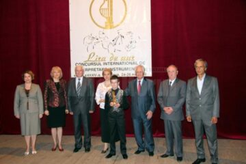 Radu Kiș alături de organizatorii festivalului