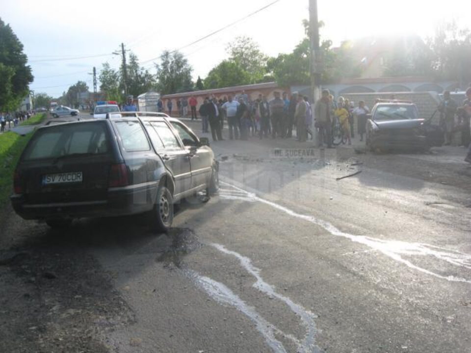 Accident cu trei răniți pe DN 29, la Dumbrăveni