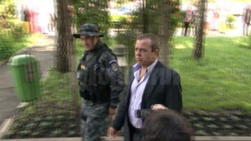 Vasile Florea a fost pus sub acuzare pentru evaziune fiscală și aderare la grup infracțional organizat, fiind acuzat de afaceri cu facturi fictive în valoare de 4,6 miliarde de lei vechi