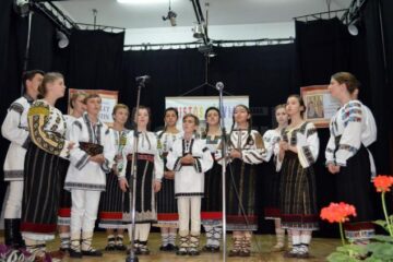 Grupul Vocal al Școlii de Arte „Ion Irimescu“, premiul I cu trofeu