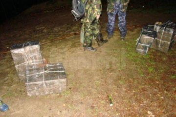 prindere contrabandist țigări