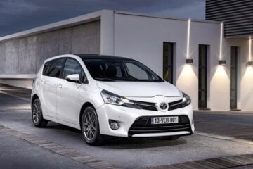 Toyota Verso vine cu design dinamic și dotări mai bogate