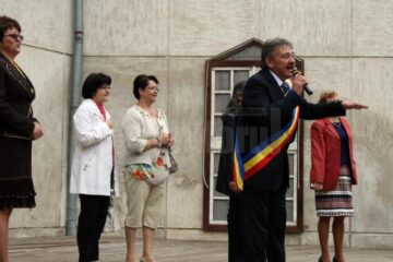Peste 2.000 de copii din Gura Humorului au participat ieri la un carnaval de 1 Iunie