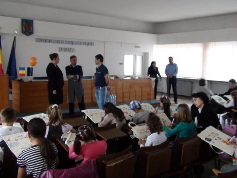 Campania a fost lansată vineri, cu concurs de pictură pentru copiii cu vârste cuprinse între 5 și 12 ani