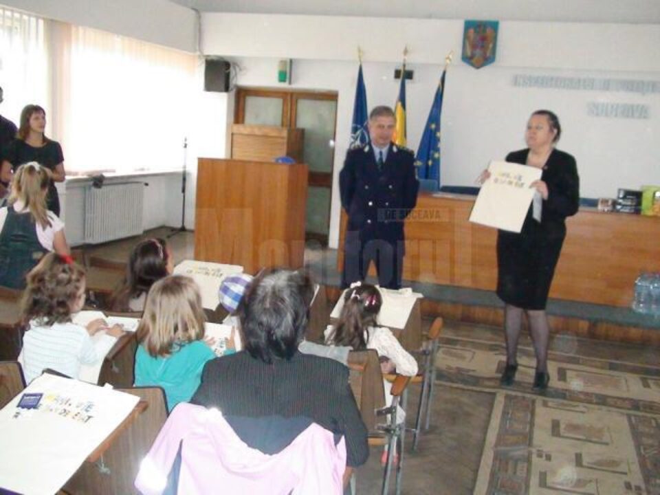 Campania a fost lansată vineri, cu concurs de pictură pentru copiii cu vârste cuprinse între 5 și 12 ani