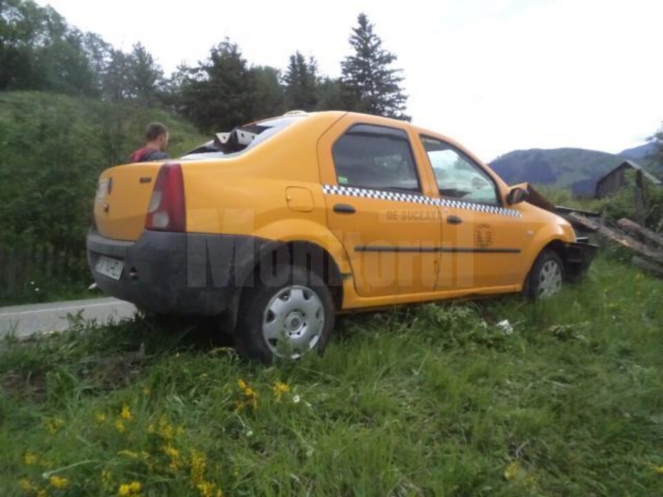 Țigări de contrabandă găsite în portbagajul unui autoturism taxi implicat într-un accident rutier Țigări de contrabandă găsite în portbagajul unui autoturism taxi implicat într-un accident rutier