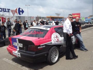 Competiții auto extreme în parcarea Shopping City, la Toyota Suceava Drift Grand Prix