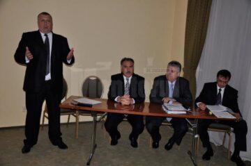Senatorul Neculai Bereanu a organizat o întâlnire pe tema fondurilor europene