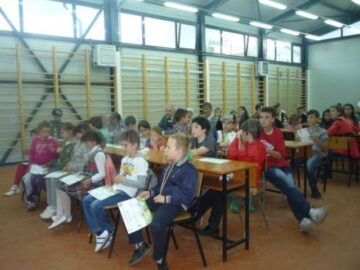 Sportul minții a adunat la Moldovița un număr de 86 de copii