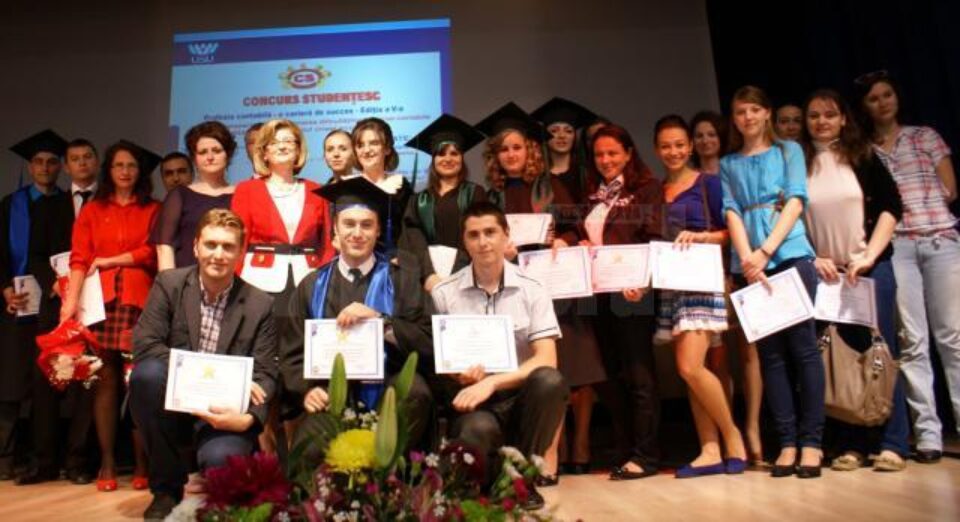 Premii în valoare de 20.000 de lei, adjudecate de studenții suceveni în cadrul Concursului ”Profesia contabilă - o carieră de succes”