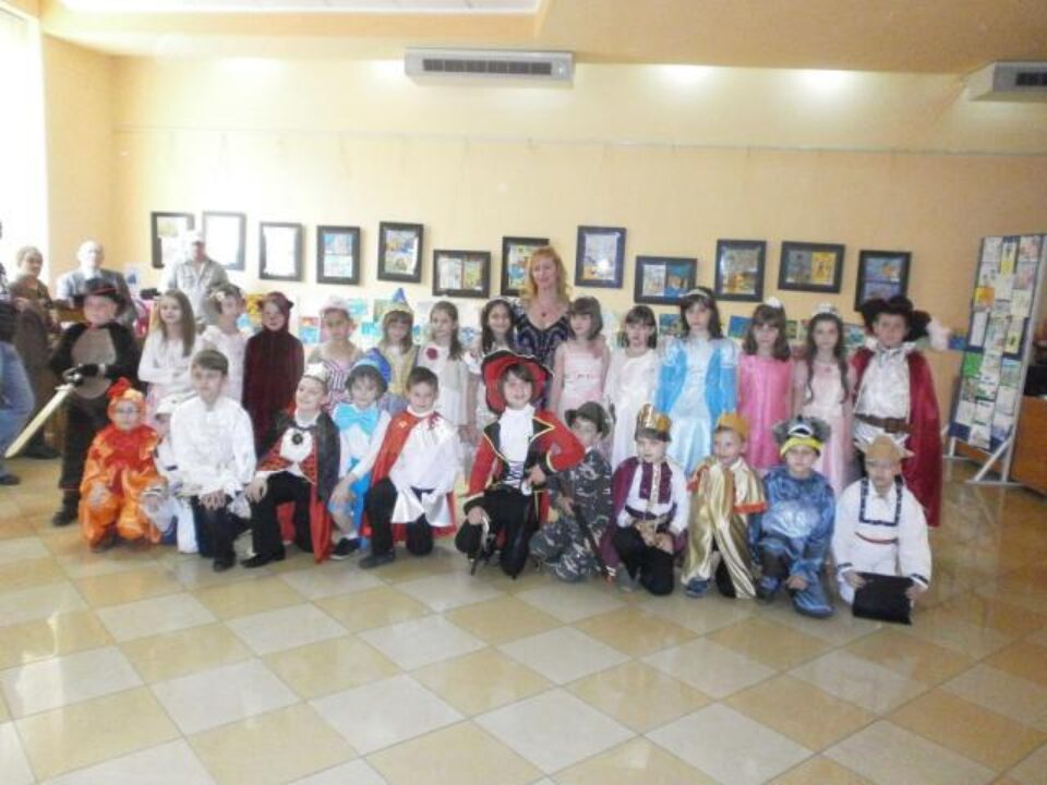 File de Poveste este un proiect județean lansat de Școala Gimnazială „Bogdan Vodă” din Rădăuți