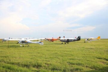 Zeci de turiști străini, în vizită în Bucovina cu avioanele personale