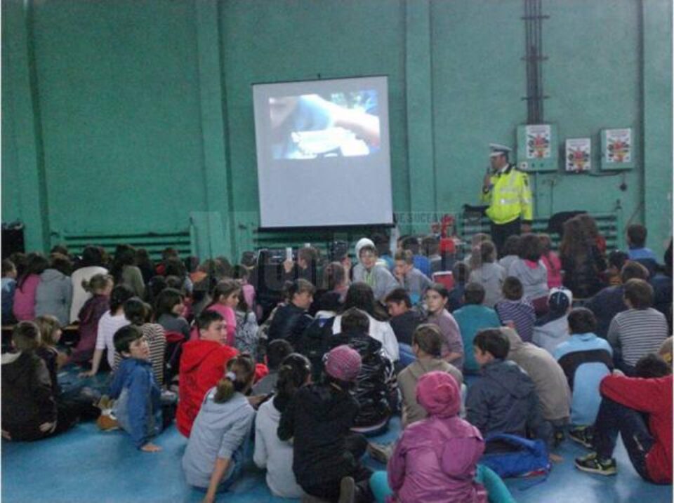 Ore cu poliția, la școlile generale din Vatra Dornei