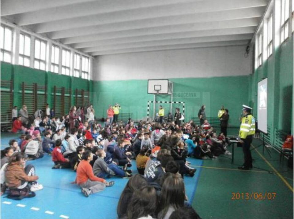 Ore cu poliția, la școlile generale din Vatra Dornei