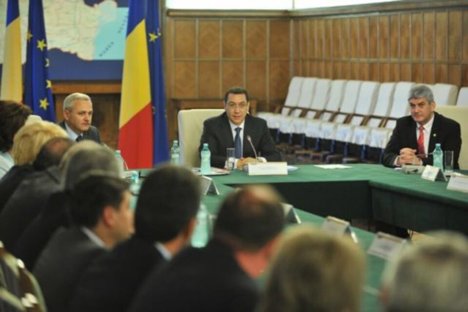 Ponta: Vreau doar să vă spun că, față de situația din alte țări europene, trebuie să-I mulțumim lui Dumnezeu. Foto: CAPP Ponta: Vreau doar să vă spun că, față de situația din alte țări europene, trebuie să-I mulțumim lui Dumnezeu. Foto: CAPP