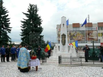 Ceremonial religios, militar și depuneri de coroane, la Fălticeni