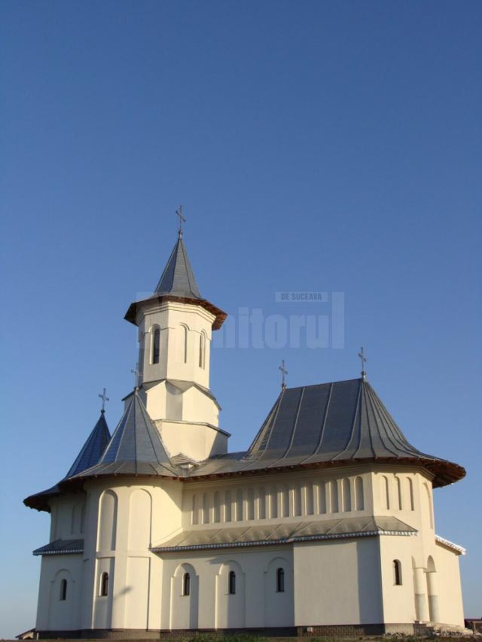 Sfințire de biserică în Sfântu Ilie Nou