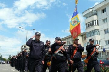 Ceremonial militar dedicat Zilei Eroilor