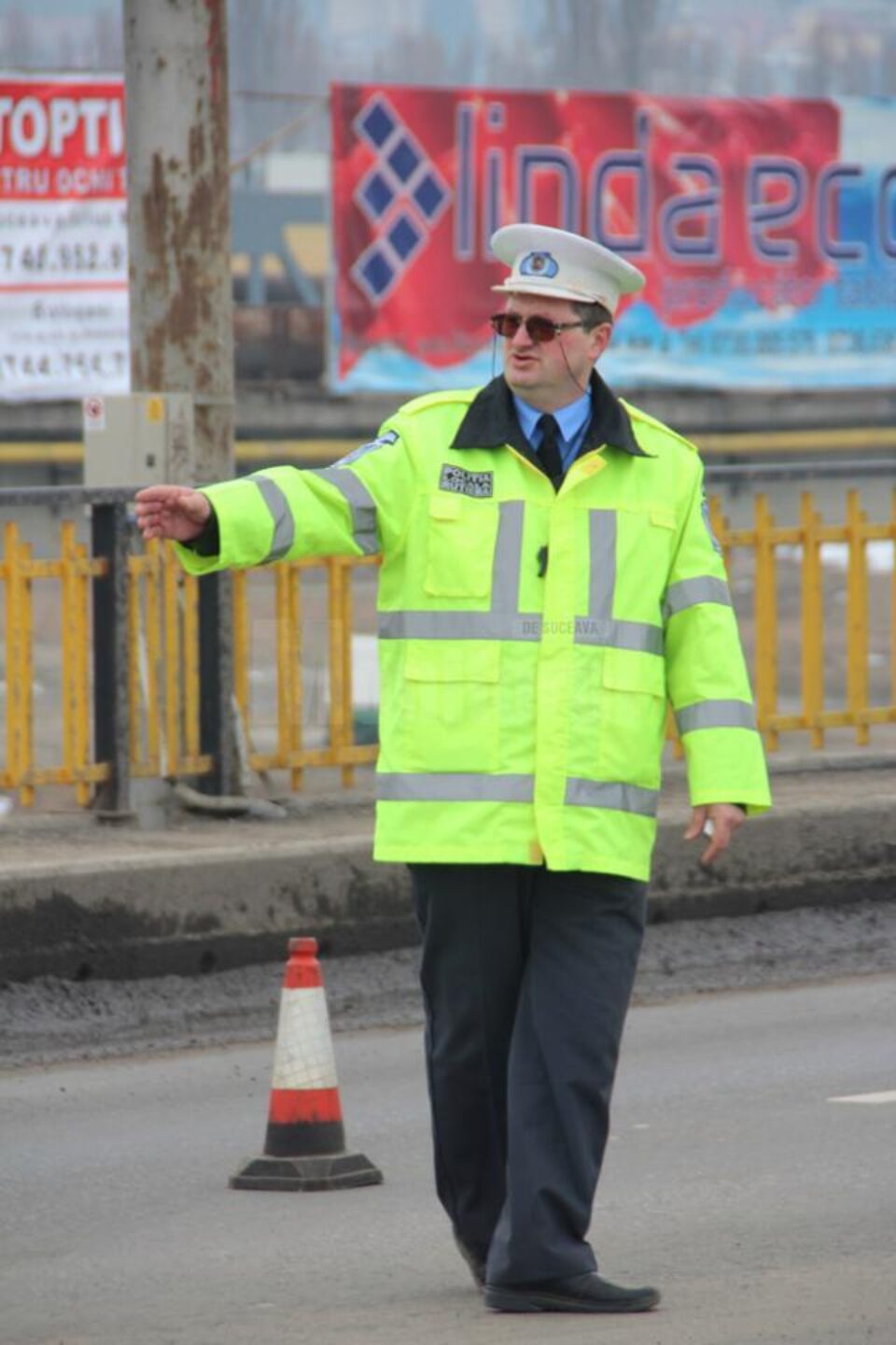 Polițiștii locali din Suceava au fost transformați, prin bunăvoința șefilor, în simpli paznici