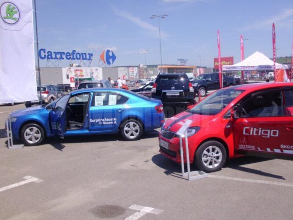 Câteva dintre cele mai renumite mărci auto au participat la expoziția găzduită de parcarea Shopping City Suceava