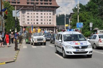 După ce au prezentat cupa de campioni în oraș, rugbiștii humoreni au fost premiați