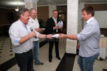 Jucătorii echipei de rugby, premiați de primarul Marius Ursaciuc