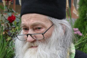Starețul Mănăstirii Petru Vodă din Neamț, Iustin Pârvu, a decedat