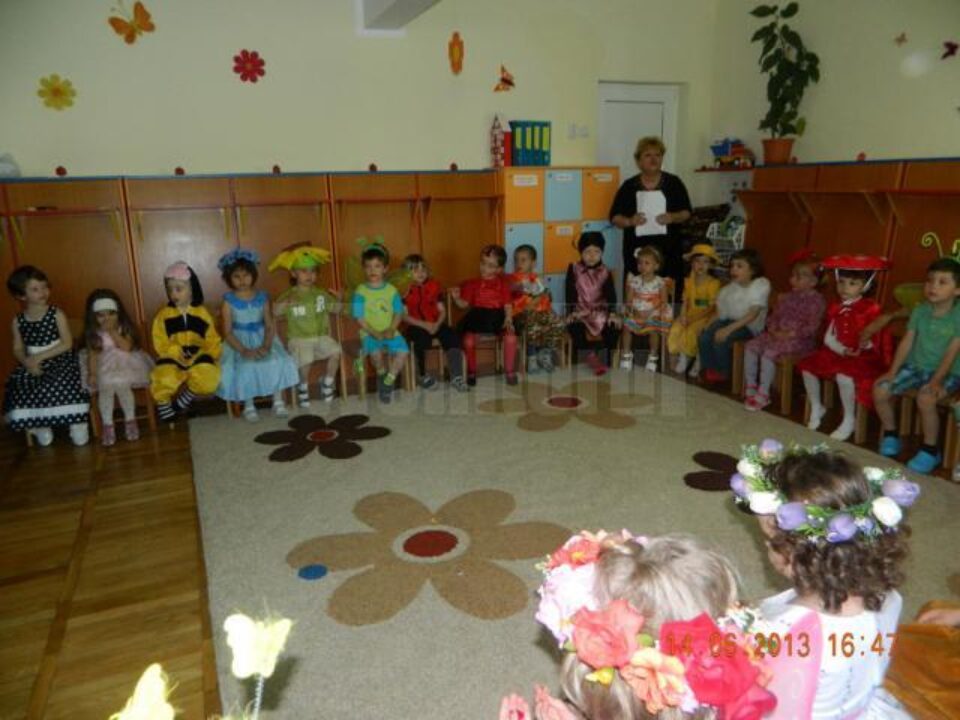 „Carnavalul din grădină”, cu cei mai mici preșcolari de la Grădinița „Albinuța”