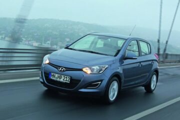 Hyundai i20 este mai modern și mai economic