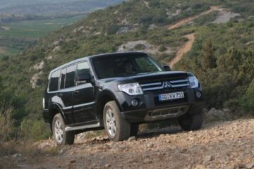 Mitsubishi a dat undă verde noului Pajero