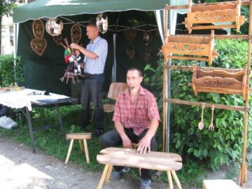 Târgul meșterilor populari urmărește să promoveze arta și tradiția populară din Bucovina